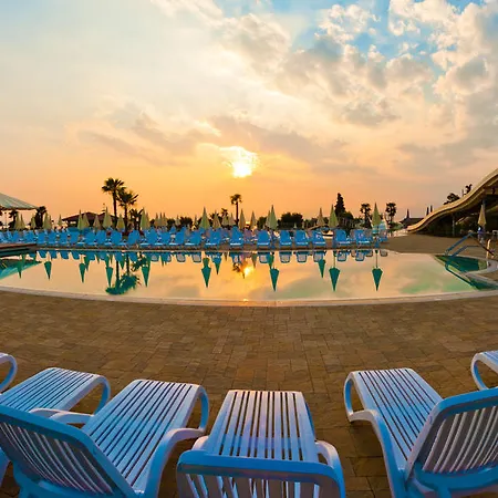 Camping Lido 4*