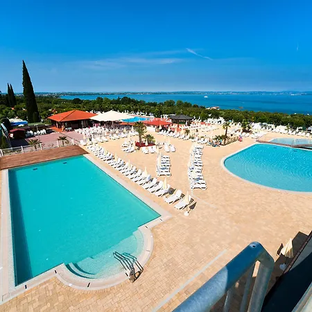 Camping Lido 4*